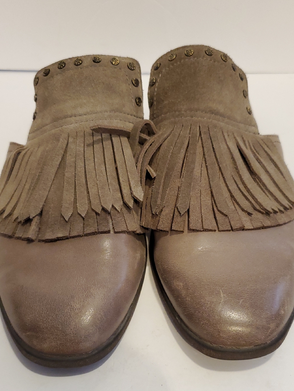 OTBT Gleam Leather Fringe Mules In Taupe Size 7.5M - Picture 11 of 11